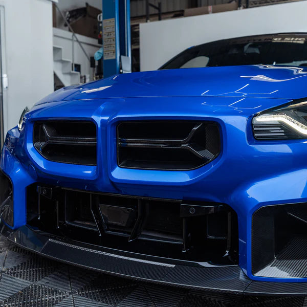 High Quality Dry Carbon Fiber Front Grille for BMW G87 M2 New Condition Car Body Kit Lower Grille Cover