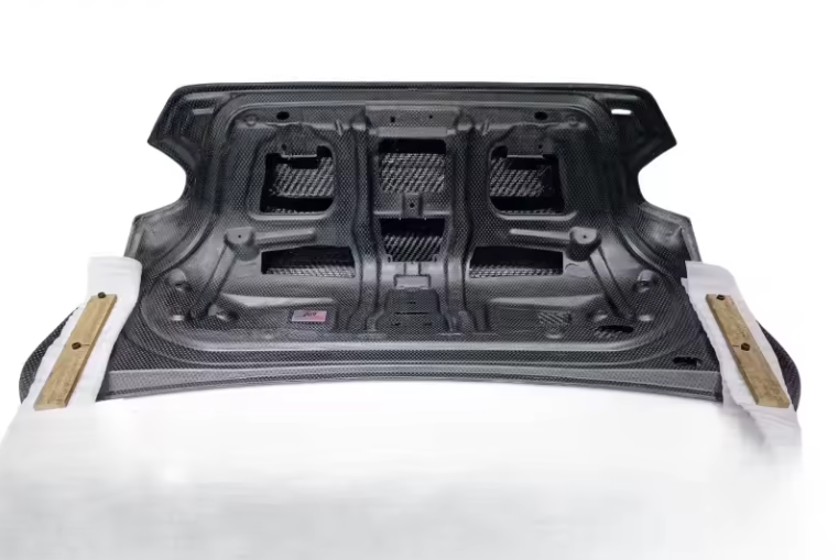 Luxury Dry Carbon Fiber Boot Trunk for BMW M2 G87 2023-2024 Rear Trunk